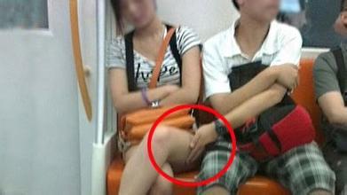 解奶罩视频,告别尴尬瞬间